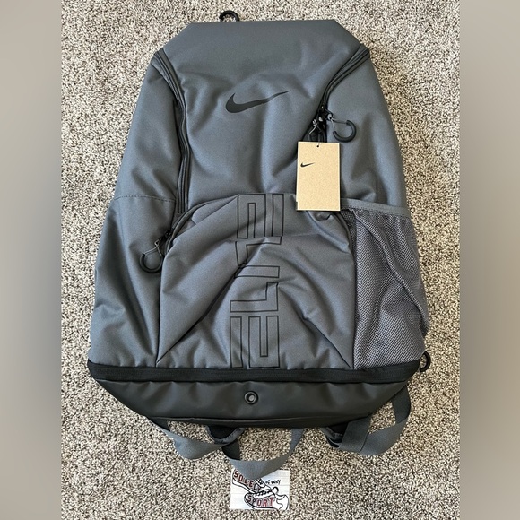 Authentic New Nike Varsity Elite Hoops Backpack Black Grey Basketball Bag - Picture 1 of 5